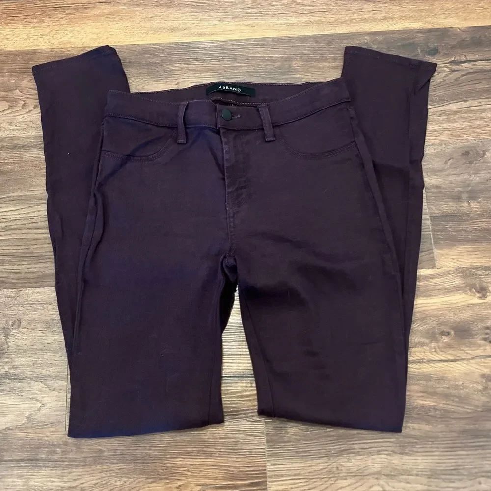 J Brand Super Skinny Jean in Deep Plum